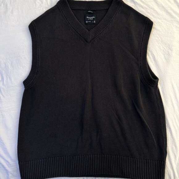 Abercrombie & Fitch A&F Oversized Knit Sweater Vest - Picture 1 of 2